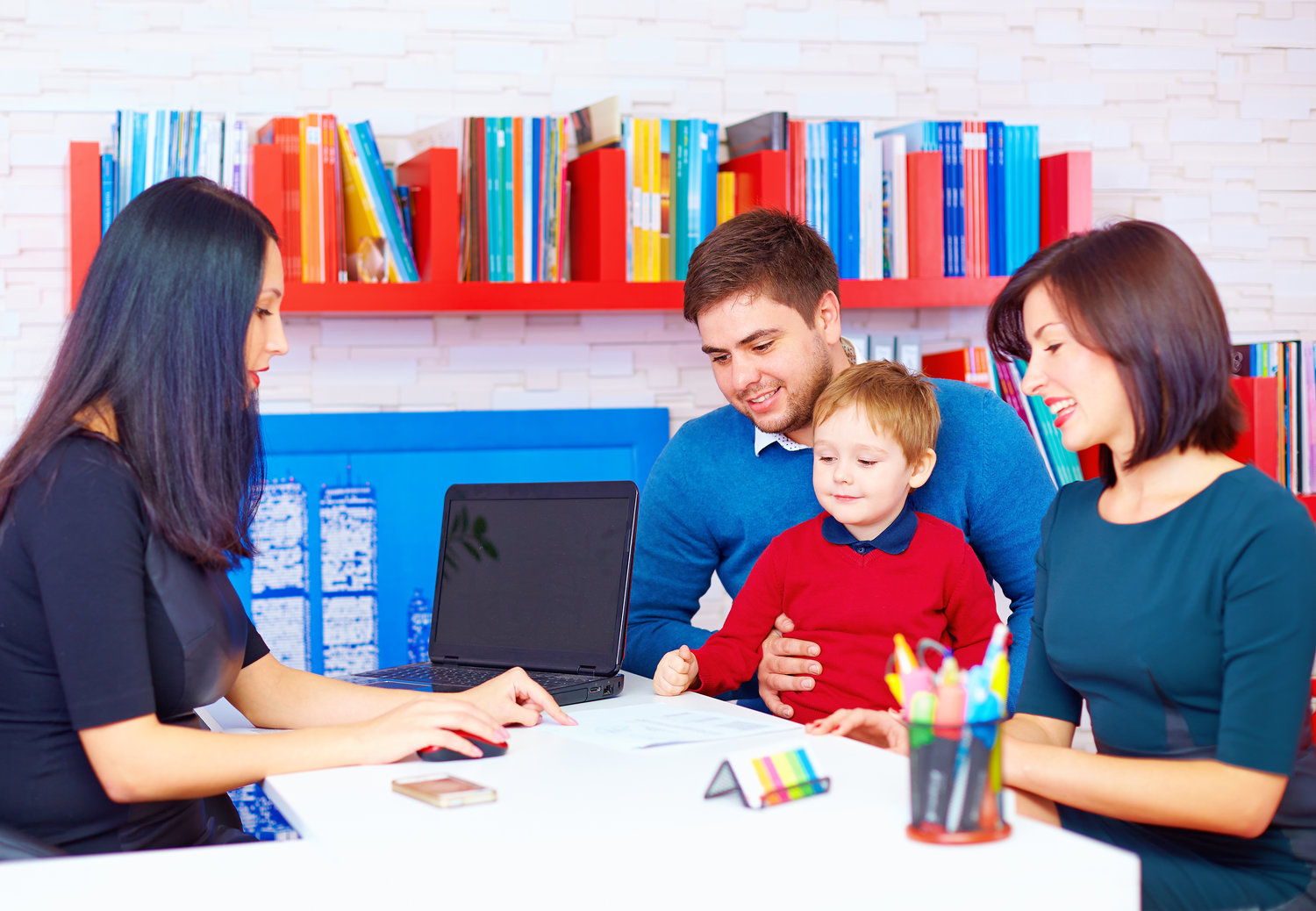 Illustration showing the areas a speech-language therapist works across